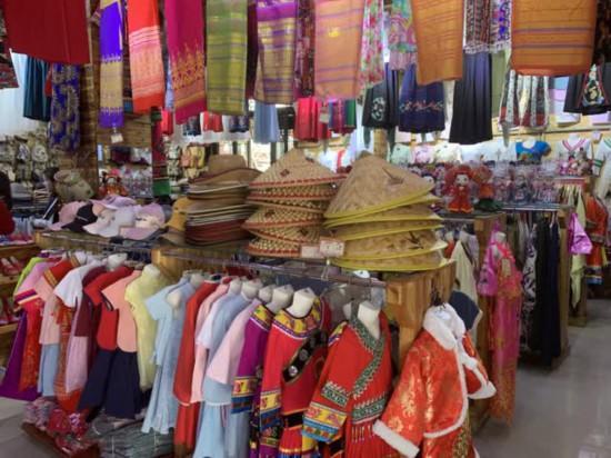 金版纳翡翠手镯的价格金版纳翡翠手镯-第4张图片-翡翠网 金版纳翡翠手镯的价格金版纳翡翠手镯-第4张图片-翡翠网