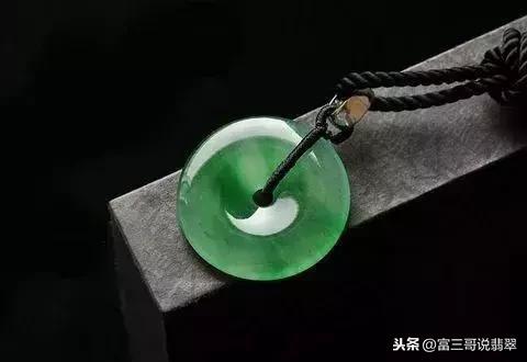 翡翠手镯长翠,翡翠手镯兰花翠-第3张图片-翡翠网 翡翠手镯长翠,翡翠手镯兰花翠-第3张图片-翡翠网