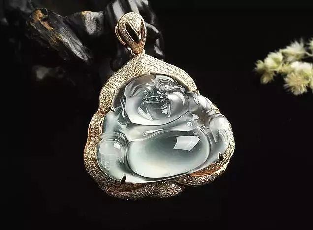 翡翠玻璃种手镯价格无色玻璃种翡翠手镯价格-第12张图片-翡翠网 翡翠玻璃种手镯价格无色玻璃种翡翠手镯价格-第12张图片-翡翠网