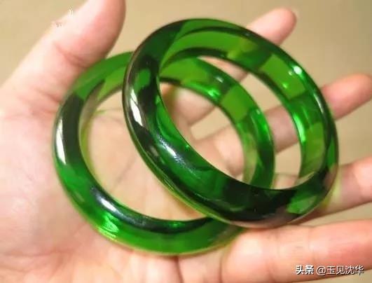 绿玉是翡翠吗,绿玉翡翠手镯-第6张图片-翡翠网 绿玉是翡翠吗,绿玉翡翠手镯-第6张图片-翡翠网
