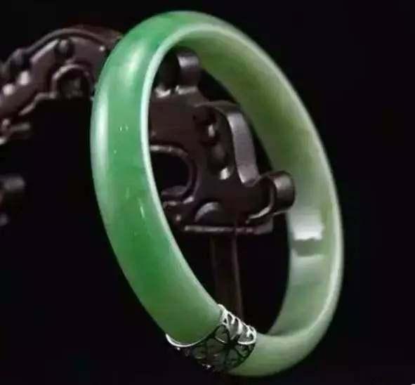 金镶玉手镯图片大全翡翠手镯金镶玉图片-第6张图片-翡翠网 金镶玉手镯图片大全翡翠手镯金镶玉图片-第6张图片-翡翠网