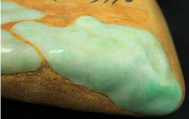 翡翠手镯 种水,翡翠手镯泡水-第4张图片-翡翠网 翡翠手镯 种水,翡翠手镯泡水-第4张图片-翡翠网