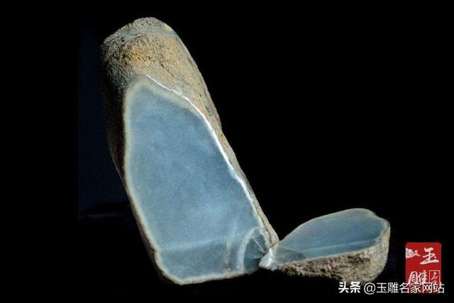 翡翠黑原石可能出白雾吗的简单介绍-第4张图片-翡翠网 翡翠黑原石可能出白雾吗的简单介绍-第4张图片-翡翠网