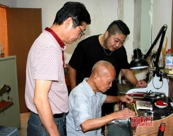 翡翠手镯到手腕哪里最合适,漳州哪里有翡翠手镯-第6张图片-翡翠网 翡翠手镯到手腕哪里最合适,漳州哪里有翡翠手镯-第6张图片-翡翠网