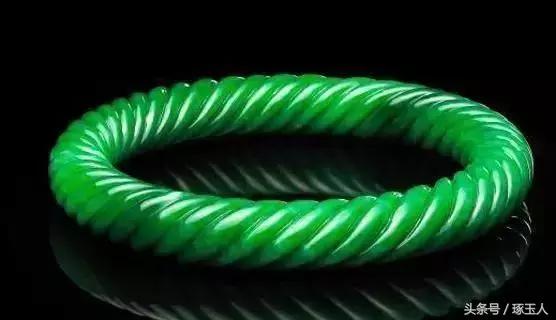 染色翡翠手镯特征图片老翡翠玉手镯图片-第3张图片-翡翠网 染色翡翠手镯特征图片老翡翠玉手镯图片-第3张图片-翡翠网