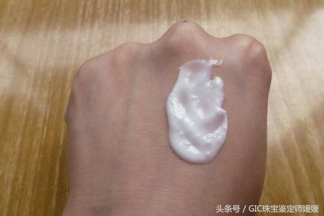 取翡翠手镯的方法,翡翠手镯怎样取下来-第3张图片-翡翠网 取翡翠手镯的方法,翡翠手镯怎样取下来-第3张图片-翡翠网