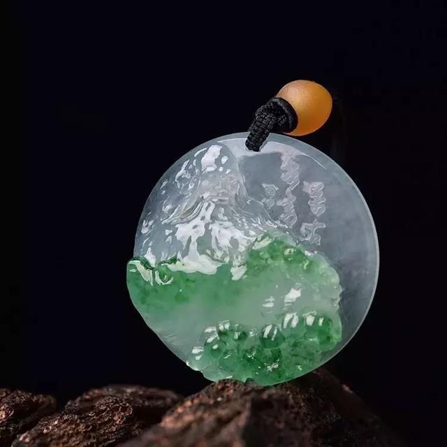 翡翠手镯心料好吗,危料翡翠手镯价格-第10张图片-翡翠网 翡翠手镯心料好吗,危料翡翠手镯价格-第10张图片-翡翠网