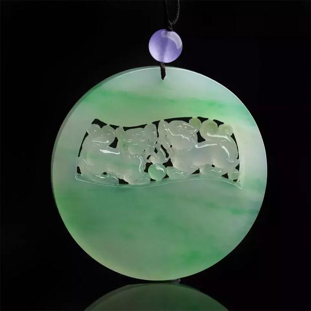 翡翠手镯心料好吗,危料翡翠手镯价格-第12张图片-翡翠网 翡翠手镯心料好吗,危料翡翠手镯价格-第12张图片-翡翠网