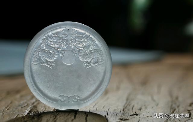 双龙戏珠翡翠手镯,双龙戏珠翡翠吊坠图片-第3张图片-翡翠网 双龙戏珠翡翠手镯,双龙戏珠翡翠吊坠图片-第3张图片-翡翠网