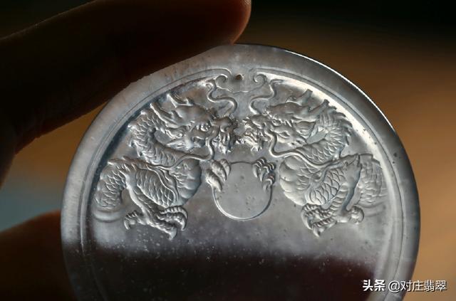 双龙戏珠翡翠手镯,双龙戏珠翡翠吊坠图片-第5张图片-翡翠网 双龙戏珠翡翠手镯,双龙戏珠翡翠吊坠图片-第5张图片-翡翠网