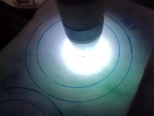 原石木那翡翠价格木那翡翠原石皮壳图解-第4张图片-翡翠网 原石木那翡翠价格木那翡翠原石皮壳图解-第4张图片-翡翠网