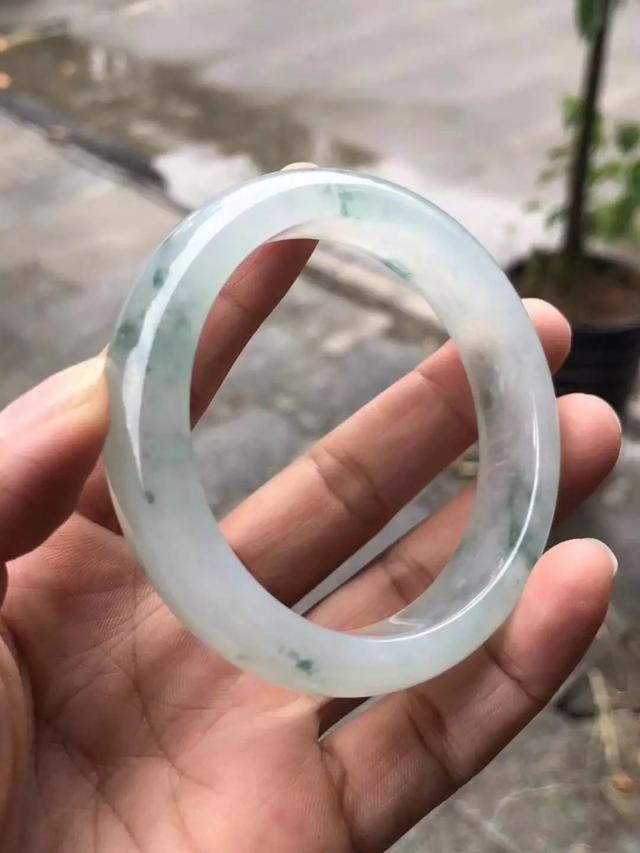 原石木那翡翠价格木那翡翠原石皮壳图解-第9张图片-翡翠网 原石木那翡翠价格木那翡翠原石皮壳图解-第9张图片-翡翠网