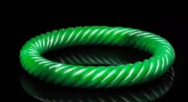 怡泰祥翡翠官网价格怡泰祥翡翠手镯-第10张图片-翡翠网 怡泰祥翡翠官网价格怡泰祥翡翠手镯-第10张图片-翡翠网