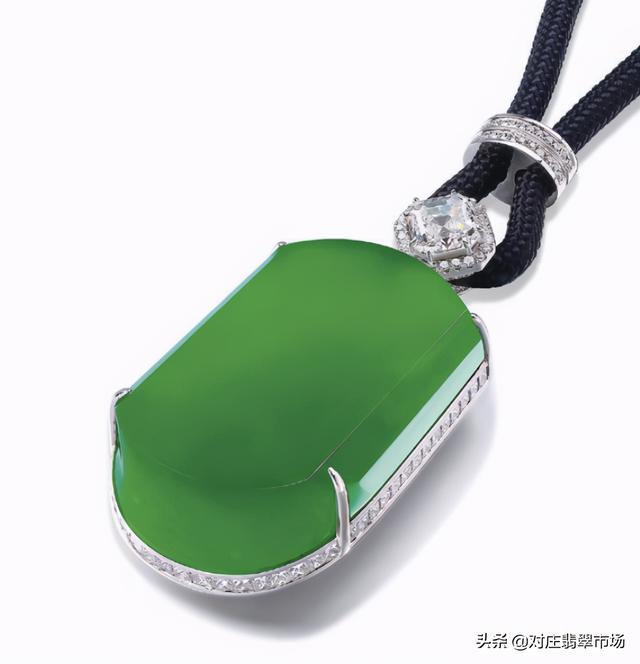 缅甸之旅直播间翡翠手镯能买吗,缅甸天然翡翠手镯价格-第3张图片-翡翠网 缅甸之旅直播间翡翠手镯能买吗,缅甸天然翡翠手镯价格-第3张图片-翡翠网