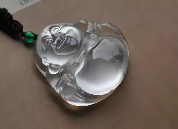 铁龙生飘花翡翠手镯图片价格一级铁龙生翡翠手镯-第14张图片-翡翠网 铁龙生飘花翡翠手镯图片价格一级铁龙生翡翠手镯-第14张图片-翡翠网