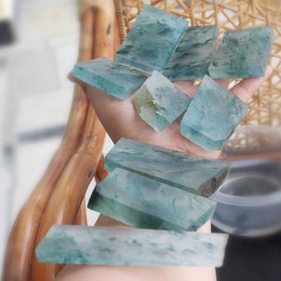 铁龙生飘花翡翠手镯图片价格一级铁龙生翡翠手镯-第15张图片-翡翠网 铁龙生飘花翡翠手镯图片价格一级铁龙生翡翠手镯-第15张图片-翡翠网