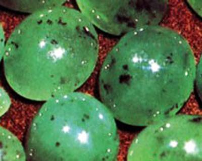 铁龙生飘花翡翠手镯图片价格一级铁龙生翡翠手镯-第19张图片-翡翠网 铁龙生飘花翡翠手镯图片价格一级铁龙生翡翠手镯-第19张图片-翡翠网