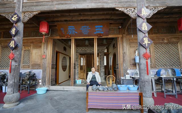 云南翡翠原石市场在哪里,云南翡翠原石产地-第5张图片-翡翠网 云南翡翠原石市场在哪里,云南翡翠原石产地-第5张图片-翡翠网