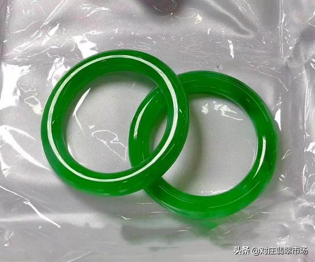 包含翡翠的镯心和手镯价格相差多少的词条-第11张图片-翡翠网 包含翡翠的镯心和手镯价格相差多少的词条-第11张图片-翡翠网