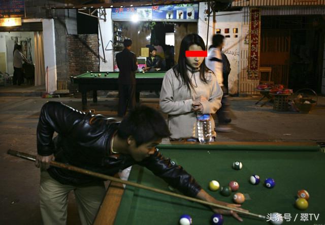 帝王绿翡翠原石图片茂名帝王紫翡翠原石-第29张图片-翡翠网 帝王绿翡翠原石图片茂名帝王紫翡翠原石-第29张图片-翡翠网