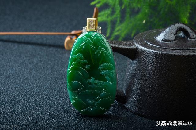 翡翠手镯高货,翡翠手镯种嫩-第4张图片-翡翠网 翡翠手镯高货,翡翠手镯种嫩-第4张图片-翡翠网