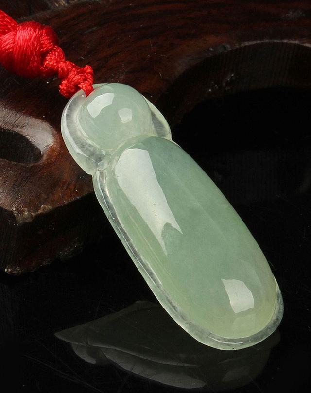 芙蓉种翡翠手镯图片欣赏,翡翠手镯芙蓉种-第9张图片-翡翠网 芙蓉种翡翠手镯图片欣赏,翡翠手镯芙蓉种-第9张图片-翡翠网