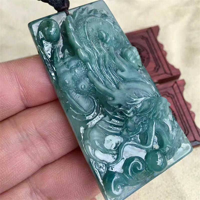 翡翠冰种山水牌,冰种翡翠龙牌价格-第2张图片-翡翠网 翡翠冰种山水牌,冰种翡翠龙牌价格-第2张图片-翡翠网