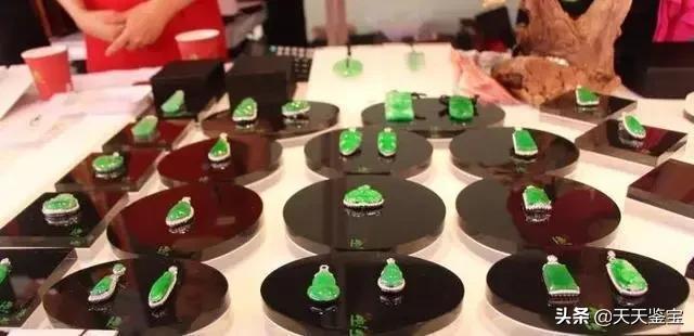 包含翡翠a货什么意思天天鉴宝的词条-第5张图片-翡翠网 包含翡翠a货什么意思天天鉴宝的词条-第5张图片-翡翠网