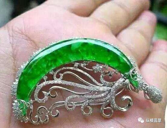 泡温泉会使翡翠手镯变色吗带翡翠手镯能泡温泉吗-第13张图片-翡翠网 泡温泉会使翡翠手镯变色吗带翡翠手镯能泡温泉吗-第13张图片-翡翠网