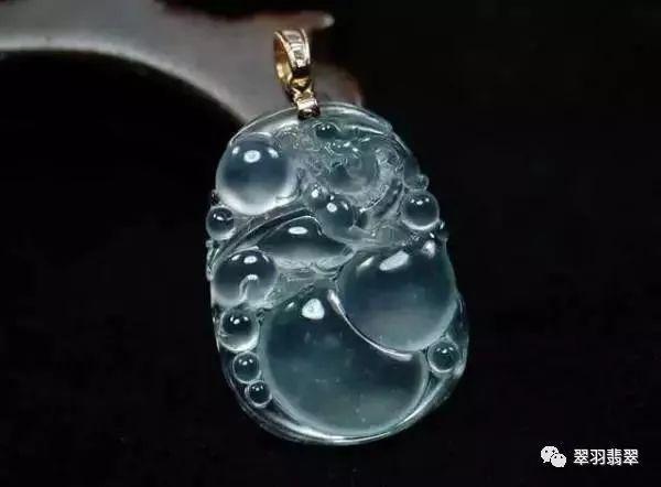 清代帝王绿翡翠手镯鉴宝视频,清朝翡翠手镯鉴宝-第14张图片-翡翠网 清代帝王绿翡翠手镯鉴宝视频,清朝翡翠手镯鉴宝-第14张图片-翡翠网