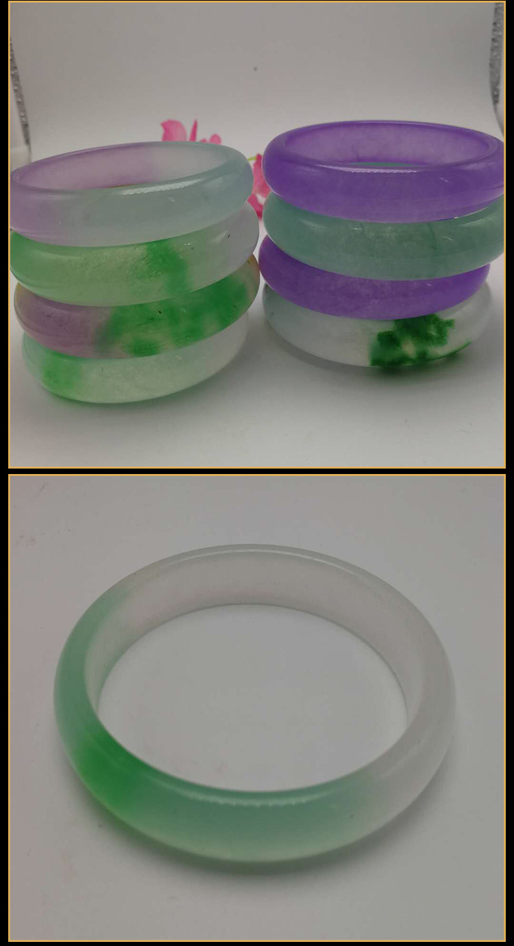 翡翠手镯有个小黑点翡翠手镯有黑点正常吗-第2张图片-翡翠网 翡翠手镯有个小黑点翡翠手镯有黑点正常吗-第2张图片-翡翠网