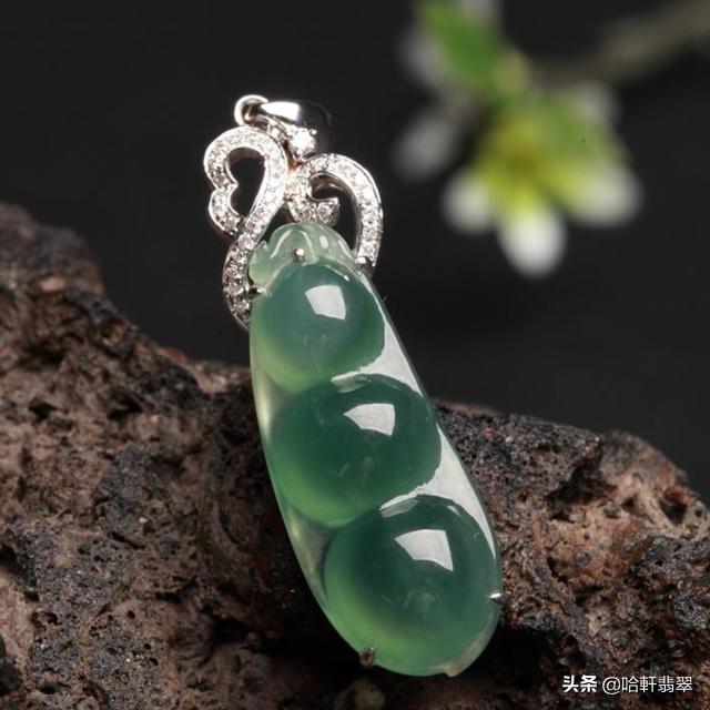 翡翠手镯底子发灰翡翠手镯底子粗能带细腻了吗-第4张图片-翡翠网 翡翠手镯底子发灰翡翠手镯底子粗能带细腻了吗-第4张图片-翡翠网