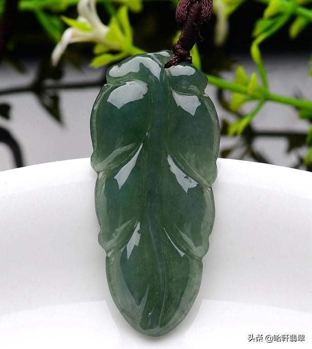 翡翠手镯底子发灰翡翠手镯底子粗能带细腻了吗-第5张图片-翡翠网 翡翠手镯底子发灰翡翠手镯底子粗能带细腻了吗-第5张图片-翡翠网