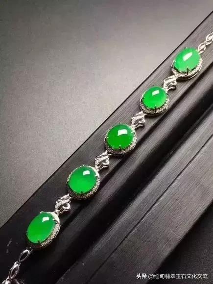 缅甸翡翠糯种手镯价格,缅甸翡翠玉手镯价位-第2张图片-翡翠网 缅甸翡翠糯种手镯价格,缅甸翡翠玉手镯价位-第2张图片-翡翠网