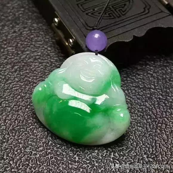 缅甸翡翠糯种手镯价格,缅甸翡翠玉手镯价位-第3张图片-翡翠网 缅甸翡翠糯种手镯价格,缅甸翡翠玉手镯价位-第3张图片-翡翠网