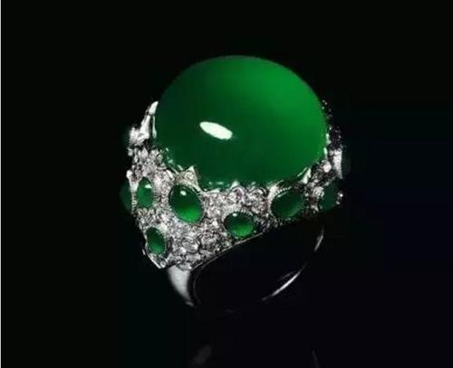 翡翠原石老坑是什么翡翠原石扒皮是什么意思-第2张图片-翡翠网 翡翠原石老坑是什么翡翠原石扒皮是什么意思-第2张图片-翡翠网