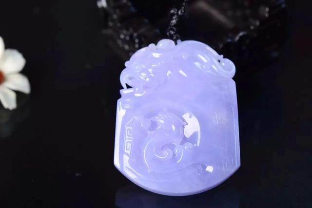 糯冰种翡翠手镯值钱吗三色冰种翡翠手镯-第3张图片-翡翠网 糯冰种翡翠手镯值钱吗三色冰种翡翠手镯-第3张图片-翡翠网