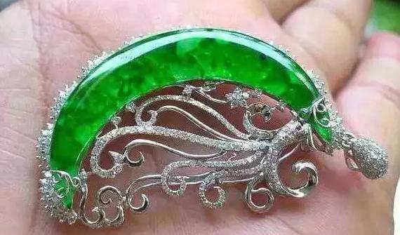 周大生的翡翠手镯怎么样,周大生翡翠手镯怎么样-第12张图片-翡翠网 周大生的翡翠手镯怎么样,周大生翡翠手镯怎么样-第12张图片-翡翠网