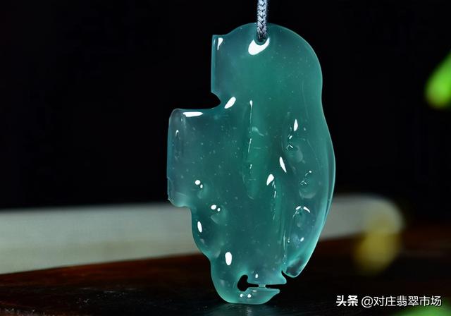 三青三水翡翠原石图片的简单介绍-第4张图片-翡翠网 三青三水翡翠原石图片的简单介绍-第4张图片-翡翠网