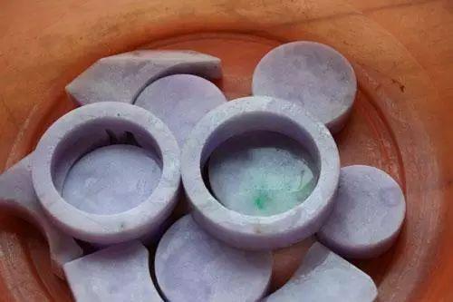 冰种紫罗兰翡翠手镯价格紫罗兰翡翠手镯描述-第4张图片-翡翠网 冰种紫罗兰翡翠手镯价格紫罗兰翡翠手镯描述-第4张图片-翡翠网