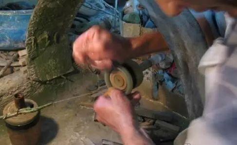 冰种紫罗兰翡翠手镯价格紫罗兰翡翠手镯描述-第13张图片-翡翠网 冰种紫罗兰翡翠手镯价格紫罗兰翡翠手镯描述-第13张图片-翡翠网