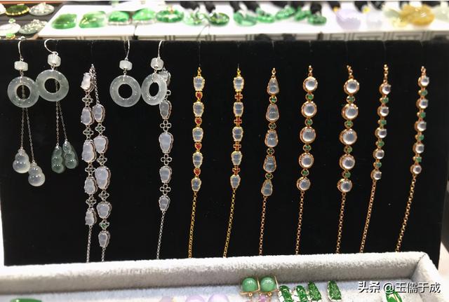 云南瑞丽翡翠手镯批发翡翠手镯批发40一50元-第14张图片-翡翠网