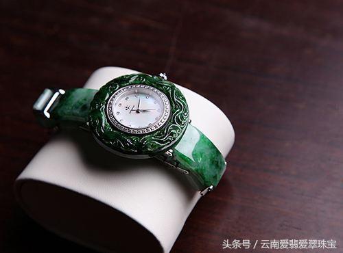 男士翡翠吊坠男士翡翠手镯-第1张图片-翡翠网 男士翡翠吊坠男士翡翠手镯-第1张图片-翡翠网