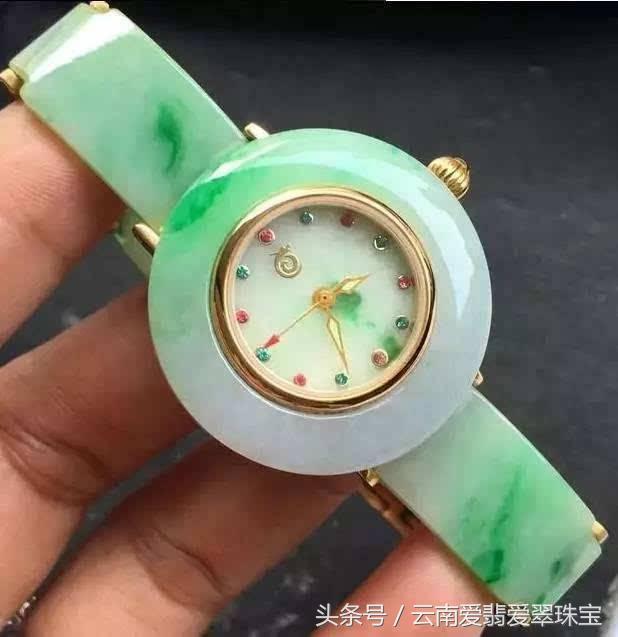 男士翡翠吊坠男士翡翠手镯-第2张图片-翡翠网 男士翡翠吊坠男士翡翠手镯-第2张图片-翡翠网