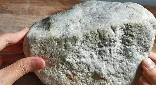 超薄翡翠手镯翡翠手镯怎么保养-第2张图片-翡翠网 超薄翡翠手镯翡翠手镯怎么保养-第2张图片-翡翠网