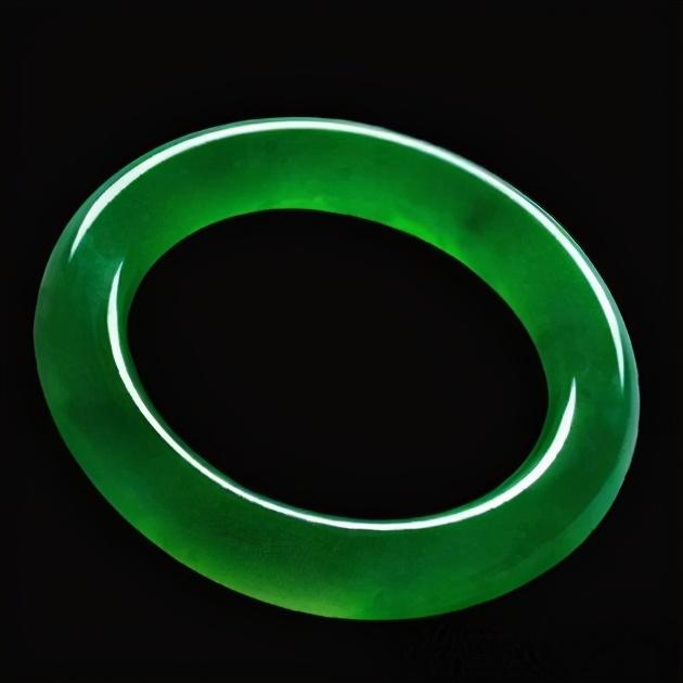 缅甸翡翠手镯简介缅甸之旅直播间翡翠手镯能买吗-第4张图片-翡翠网 缅甸翡翠手镯简介缅甸之旅直播间翡翠手镯能买吗-第4张图片-翡翠网