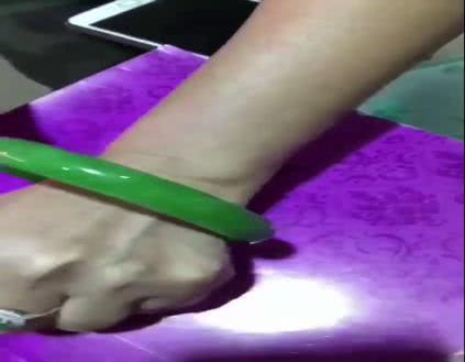 天天鉴宝翡翠手镯事件,翡翠手镯事件-第1张图片-翡翠网 天天鉴宝翡翠手镯事件,翡翠手镯事件-第1张图片-翡翠网