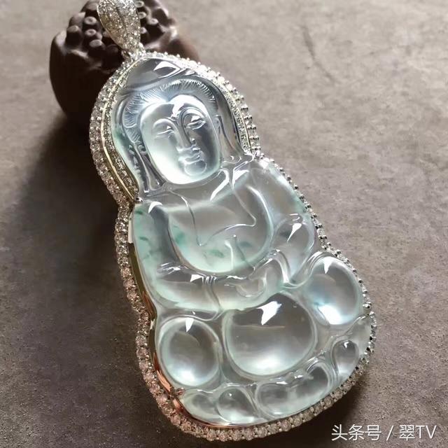 翡翠原石水头长短,翡翠原石水头-第8张图片-翡翠网 翡翠原石水头长短,翡翠原石水头-第8张图片-翡翠网