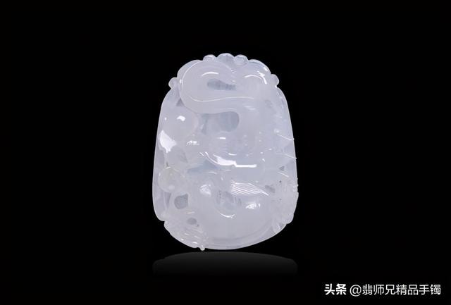 翡翠的基本鉴赏方法,翡翠知识鉴赏-第1张图片-翡翠网 翡翠的基本鉴赏方法,翡翠知识鉴赏-第1张图片-翡翠网