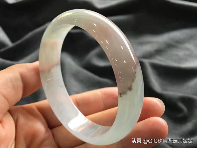 手镯翡翠图,翡翠手镯棉絮图-第14张图片-翡翠网 手镯翡翠图,翡翠手镯棉絮图-第14张图片-翡翠网